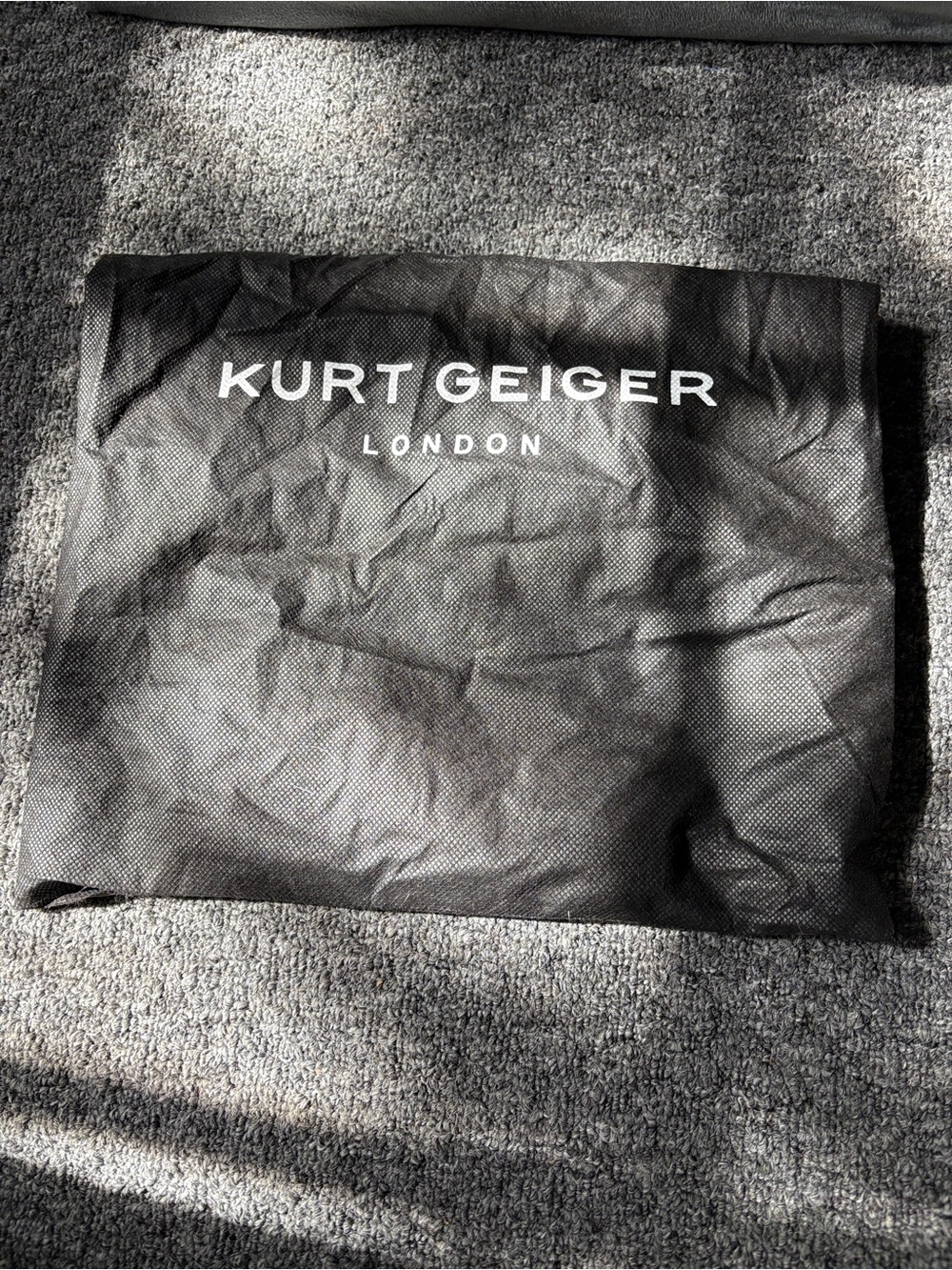 Kurt Geiger Small Brixton Navy Quilted Denim Chain Belt Bag - Picture 8 of 8